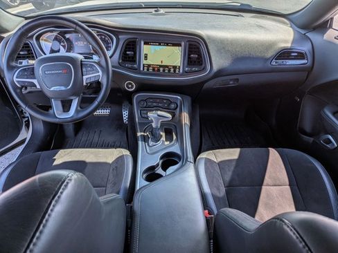 Used 2017 Dodge Challenger R/T Scat Pack w/ Leather Interior Group image 16