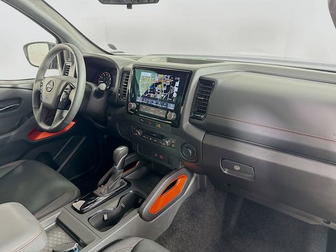 Used 2024 Nissan Frontier Pro-X image 35