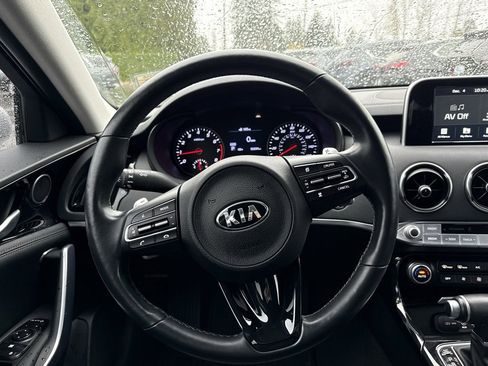 Used 2018 Kia Stinger image 21