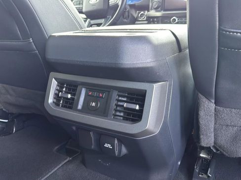 Used 2023 Ford F250 Lariat w/ Lariat Ultimate Package image 28