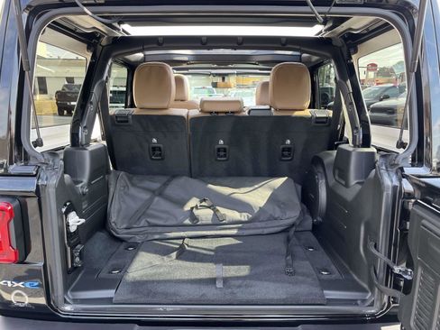 Certified 2023 Jeep Wrangler Sahara w/ Cold Weather Group image 11