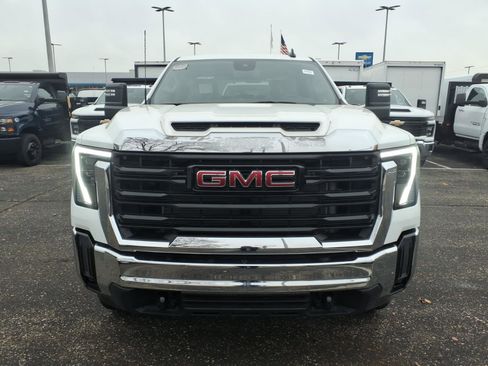 New 2025 GMC Sierra 3500 Pro w/ Convenience Package image 2