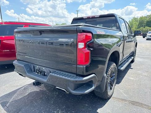 Used 2021 Chevrolet Silverado 1500 LT Trail Boss w/ Convenience Package II AWD/4WD image 3