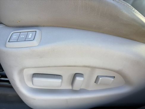 Used 2014 Cadillac SRX Luxury w/ Driver Awareness Package image 17