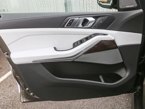 New 2026 BMW X5 sDrive40i w/ M Sport Package image 17