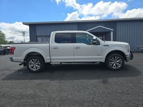 Used 2015 Ford F150 Lariat w/ Equipment Group 502A Luxury image 8