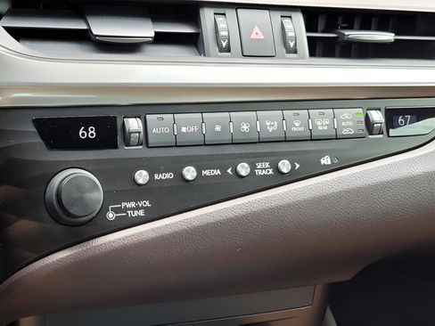 Used 2019 Lexus ES 350 image 42