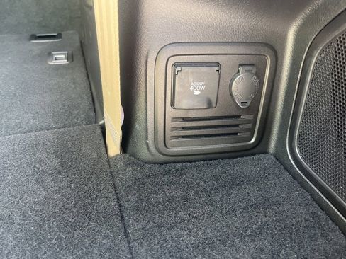 Used 2023 Toyota 4Runner Limited image 14