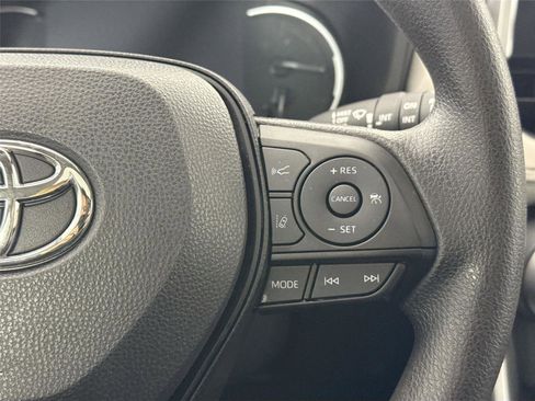 Certified 2024 Toyota RAV4 XLE w/ Convenience Package image 18