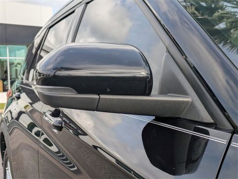 Used 2022 Ford Explorer Limited w/ Equipment Group 301A image 15