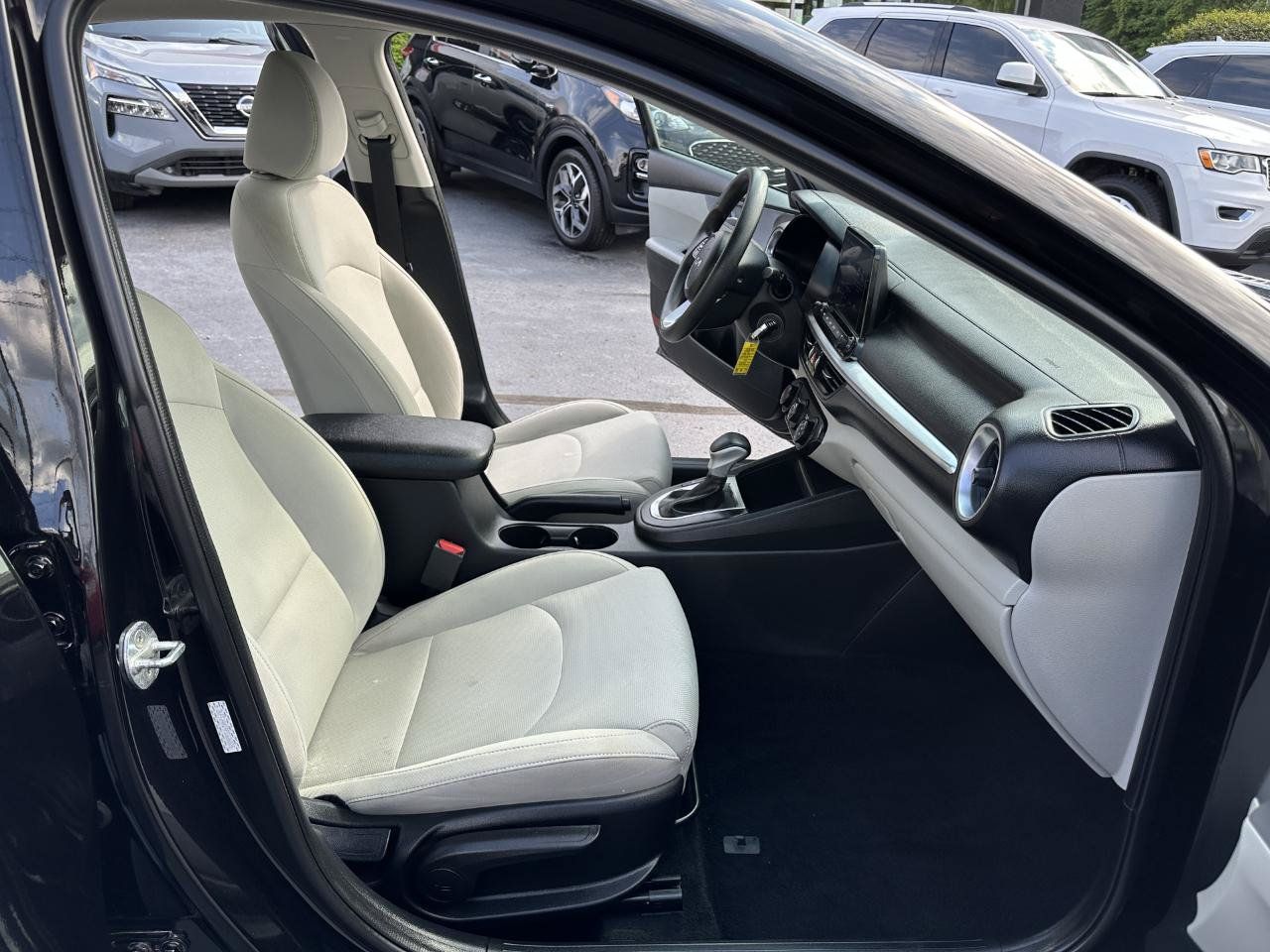 Used 2023 Kia Forte LXS w/ LXS Technology Package FWD image 40