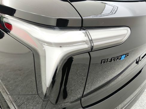 New 2026 Chevrolet Blazer EV SS image 19