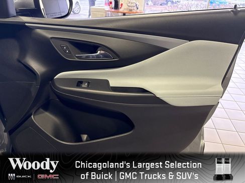 Certified 2025 Buick Envista Preferred image 32