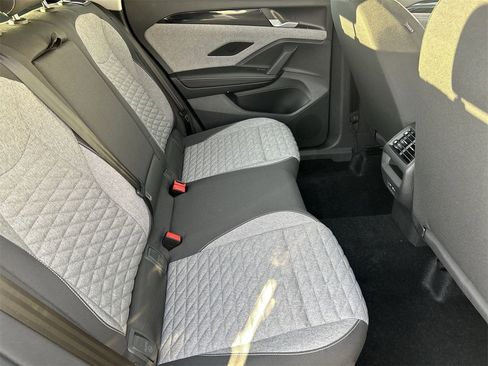 New 2026 Volkswagen Tiguan S image 9