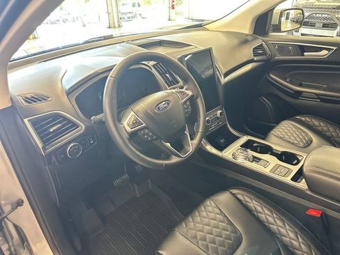 Used 2024 Ford Edge Titanium AWD/4WD image 24
