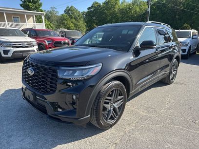 Used 2025 Ford Explorer ST-Line w/ ST-Line Street Pack