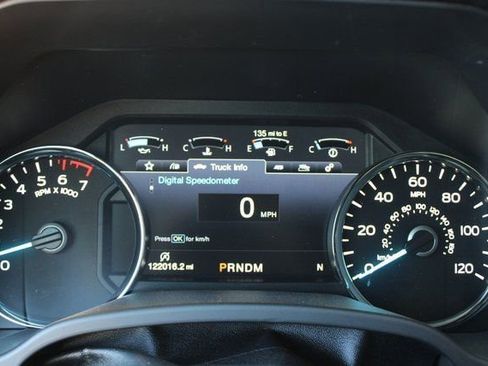 Used 2018 Ford F150 Lariat w/ Equipment Group 502A Luxury image 11