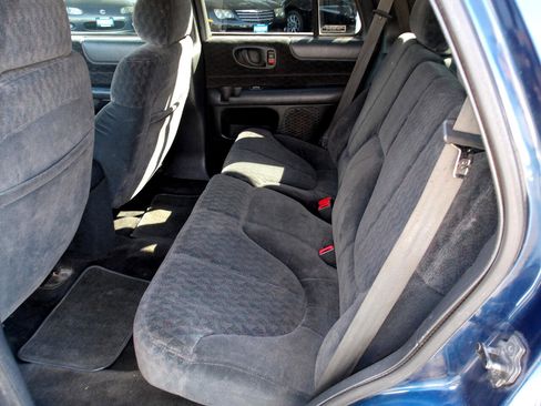 Used 2001 GMC Jimmy SLE image 10