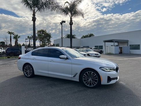 Used 2023 BMW 530i image 4
