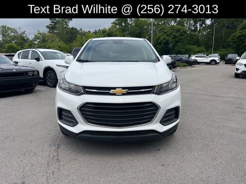 Used 2022 Chevrolet Trax LS w/ Tint and Cruise Package AWD/4WD image 2
