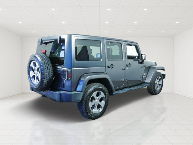 Used 2017 Jeep Wrangler Unlimited Sahara AWD/4WD image 7
