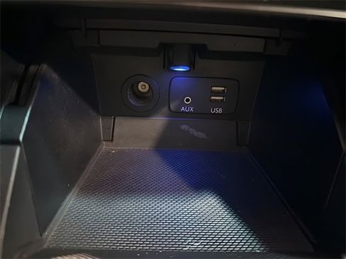 Used 2016 Subaru Outback 3.6R Limited image 21