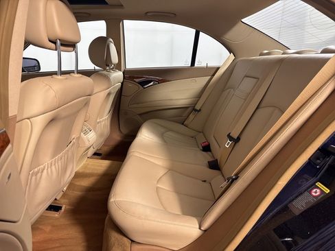Used 2008 Mercedes-Benz E 350 4MATIC Sedan image 20