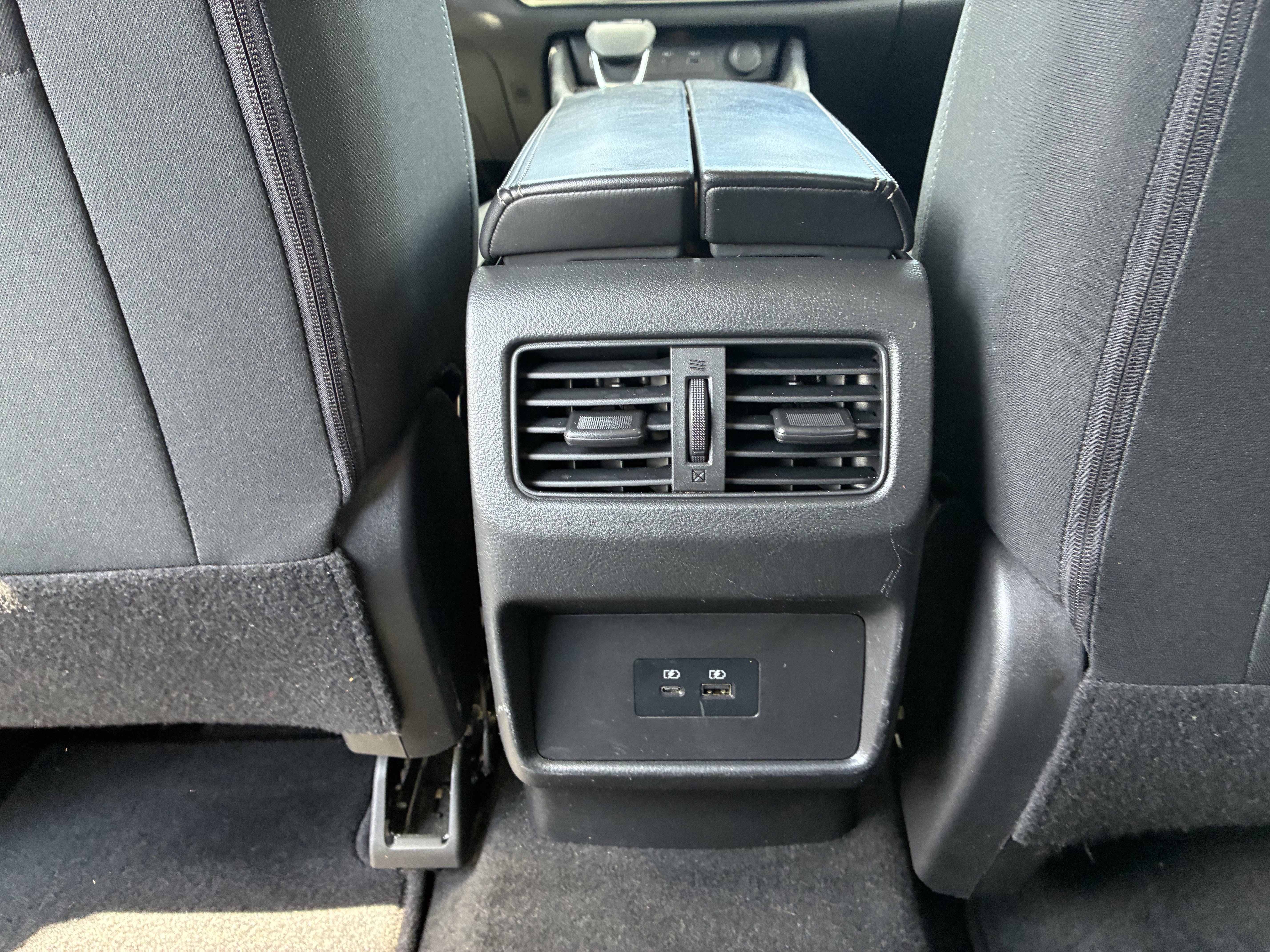 Used 2022 Nissan Rogue SV FWD image 16