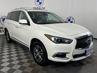 Used 2019 INFINITI QX60 Luxe w/ Essential Package