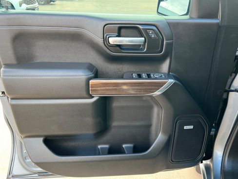 Used 2021 Chevrolet Silverado 1500 LT Trail Boss w/ Convenience Package II image 15