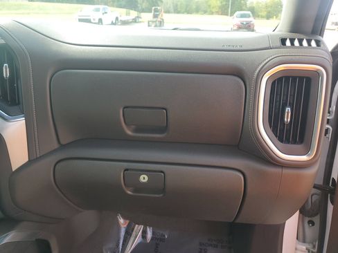 Used 2021 GMC Sierra 1500 SLT w/ SLT Premium Package AWD/4WD image 35