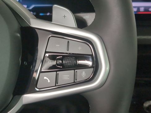 Used 2026 BMW 330i Sedan w/ M Sport Package image 25