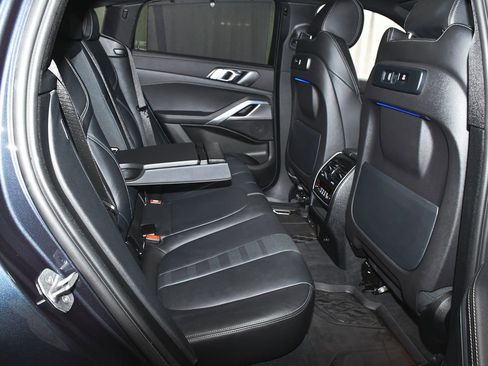 Used 2022 BMW X6 xDrive40i w/ Executive Package image 61