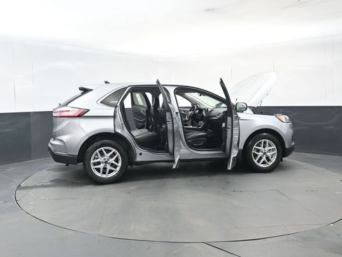 Used 2024 Ford Edge SEL w/ Convenience Package image 30
