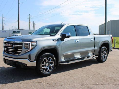 New 2026 GMC Sierra 1500 SLT w/ SLT Premium Plus Package AWD/4WD image 2