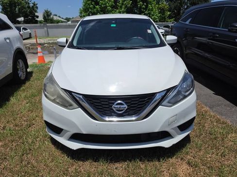 Used 2018 Nissan Sentra S FWD image 2