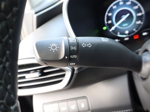 Used 2023 Hyundai Santa Fe Limited image 17