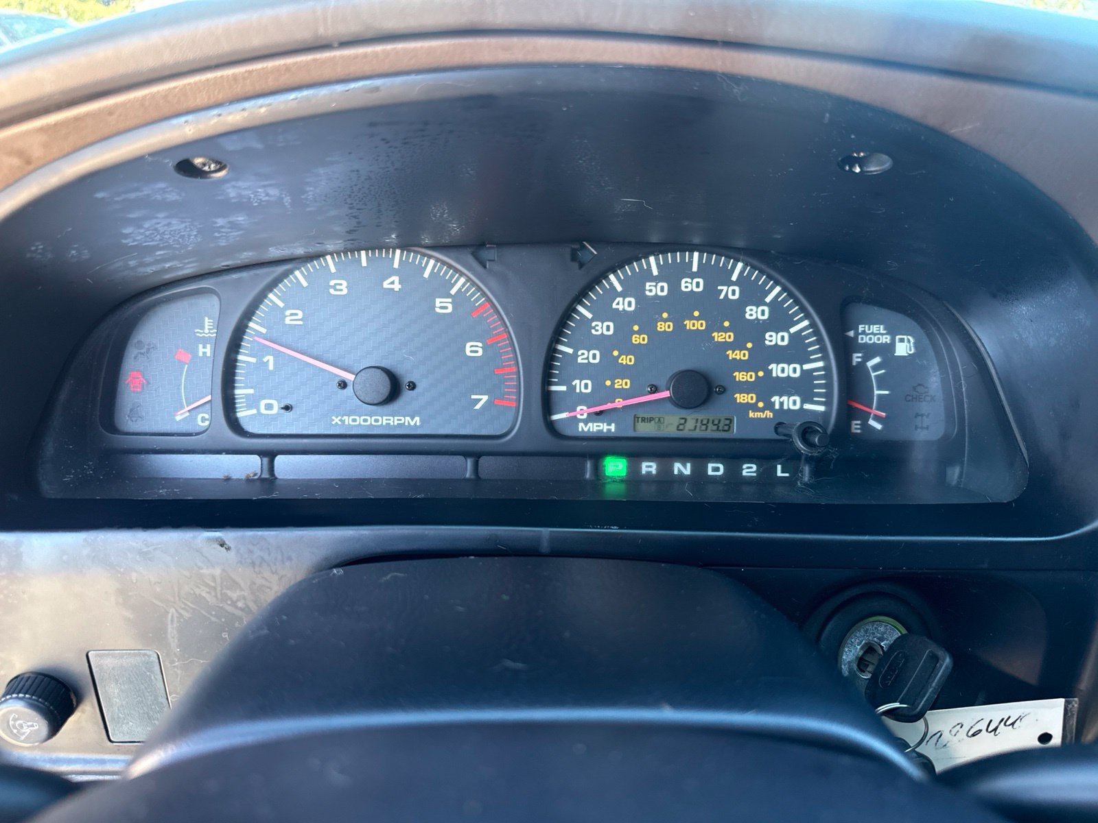 Used 2000 Toyota 4Runner SR5 RWD image 10