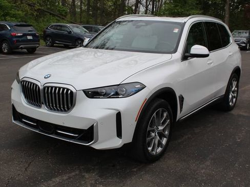 Used 2024 BMW X5 xDrive40i w/ Premium Package AWD/4WD image 10