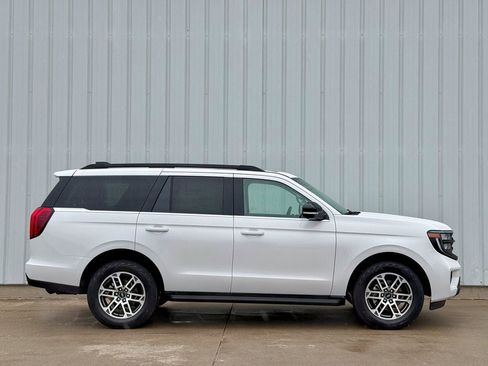 New 2025 Ford Expedition Active AWD/4WD image 6
