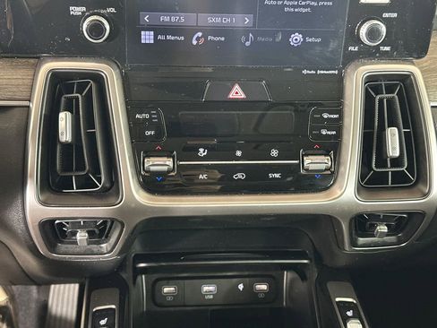 Used 2021 Kia Sorento EX FWD image 30