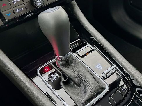 New 2026 Jeep Compass Limited image 21