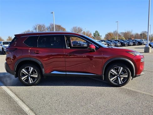 Used 2021 Nissan Rogue SL w/ Premium Package image 15