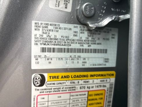 Used 2024 Ford Expedition Max XLT image 30