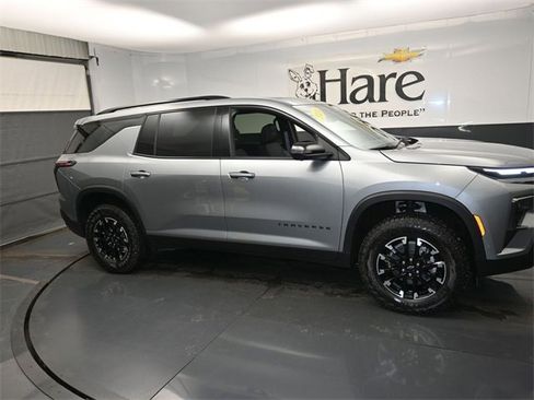 Certified 2024 Chevrolet Traverse Z71 w/ Enhanced Driving Package image 28