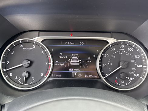 New 2025 Nissan Sentra SR image 23