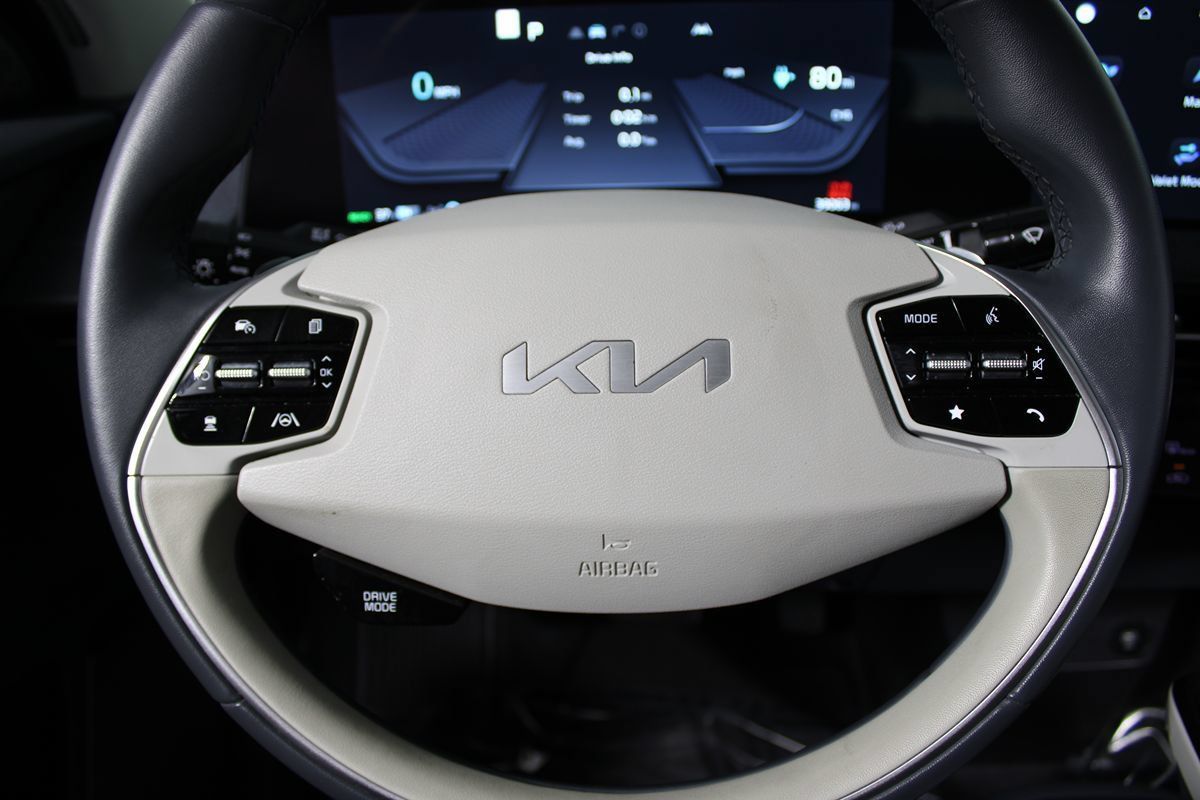 Used 2024 Kia EV6 Wind RWD image 10