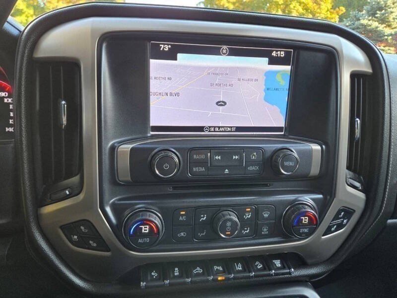 Used 2016 GMC Sierra 2500 Denali w/ Duramax Plus Package AWD/4WD image 21