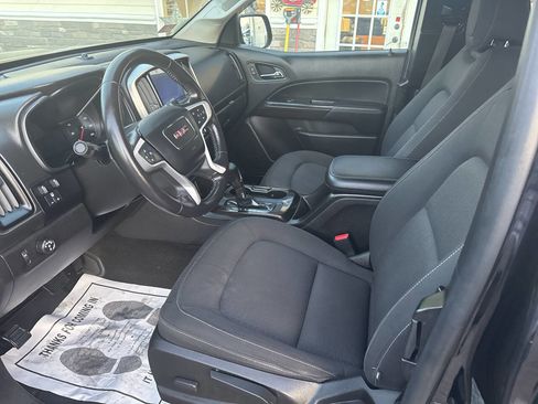 Used 2017 GMC Canyon SLE w/ SLE Convenience Package image 13