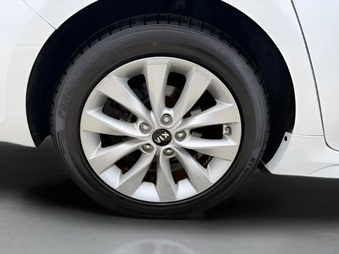 Used 2016 Kia Optima EX w/ Premium Package FWD image 40